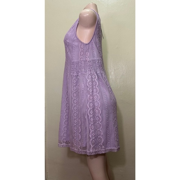 NWT Elegant Lavender Lace Dress - Picture 3 of 8